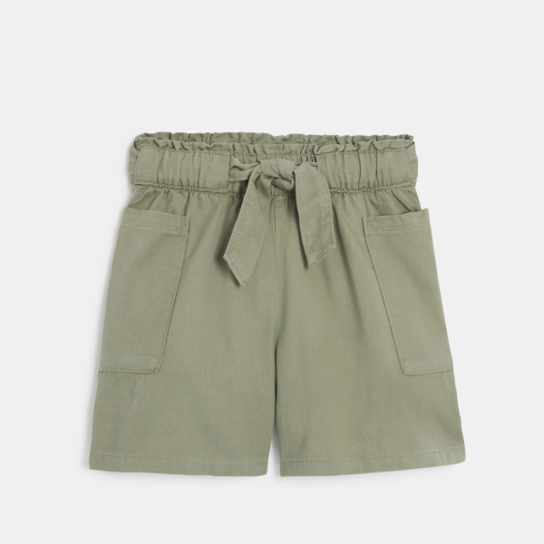 شورت انسيابي كاكي بحزام للفتيات